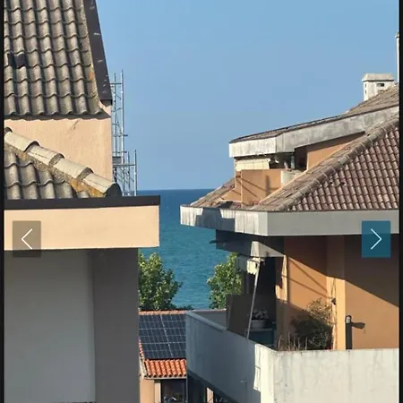 Al Mare 滨海弗兰卡维拉